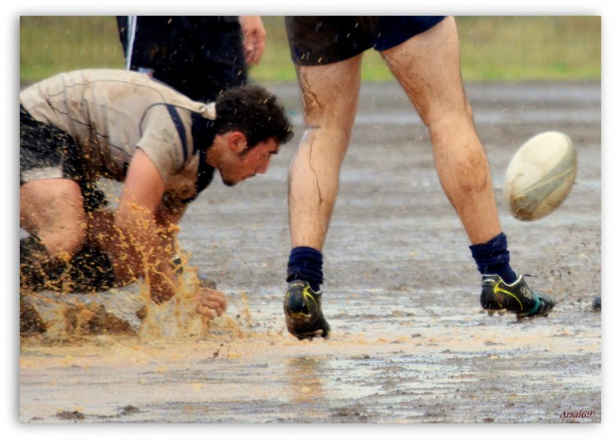 giocando a Rugby