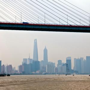 China. Shanghai. Contrasts between old and new 1/2