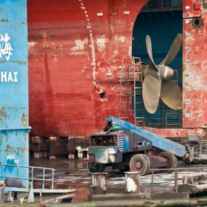 China. Shanghai. Contrasts between old and new 2/2