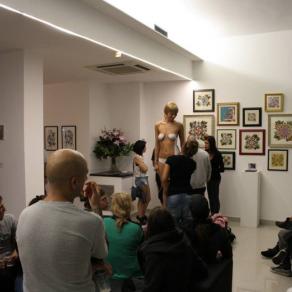 evento di BodyPaintig durante collettiva "Age of tattoos"