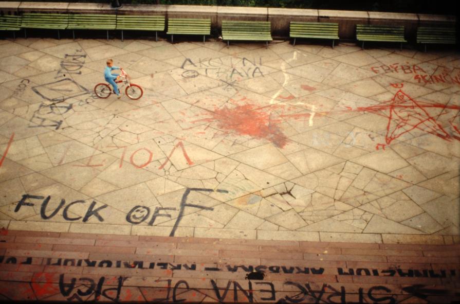 "Walking with Hrabal N° 1" - Prague (1990)