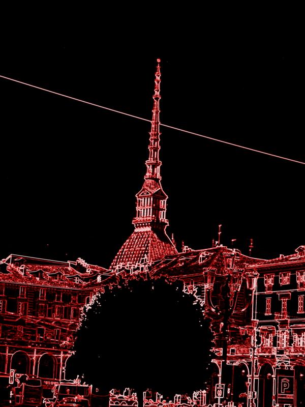 < Torino vestita di rosso>