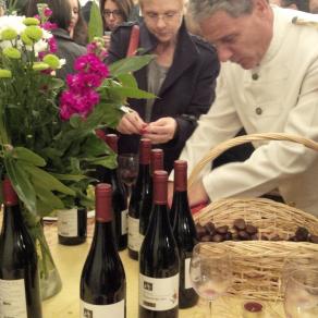 La Fete du Vin Novello et Beaujolais Nouveau pour la solidaritè chez le Consulat Français à Naples.