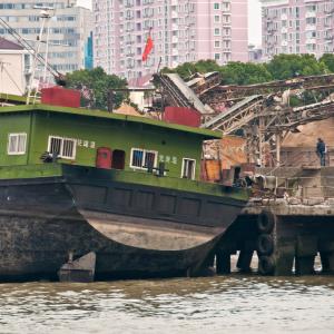 China. Shanghai. Contrasts between old and new 1/2