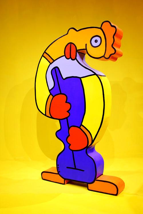 Thierry Noir big-blue-contrabass-sculpture