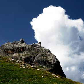 ROCCIA SUL PRATO