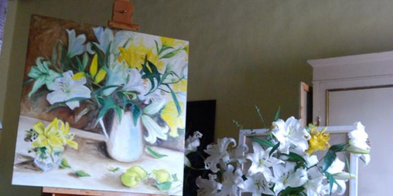 Painting Lilies from Life. Still Life with Lilies by Sara Calcagno