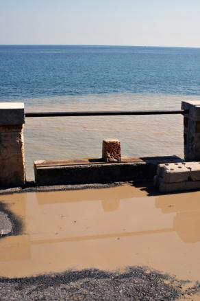 E il naufragar m'è dolce in questo mare...