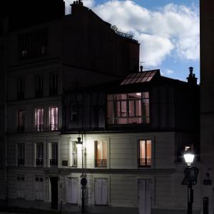 Paris-Magritte #1