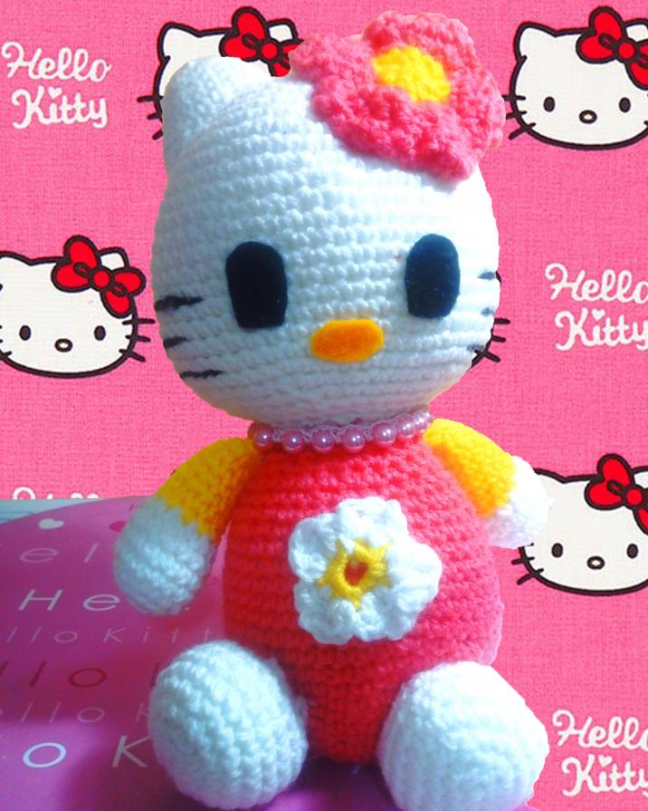 # HELLO KITTY amigurumi 23