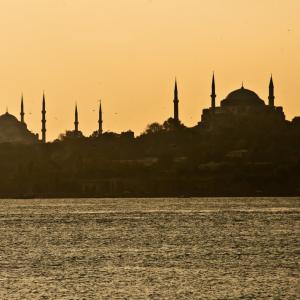 Turkey. Istanbul. Chaos and collapse 2/2