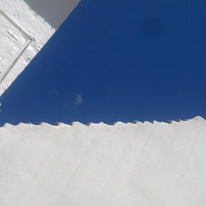 Bianco e blu a Locorotondo