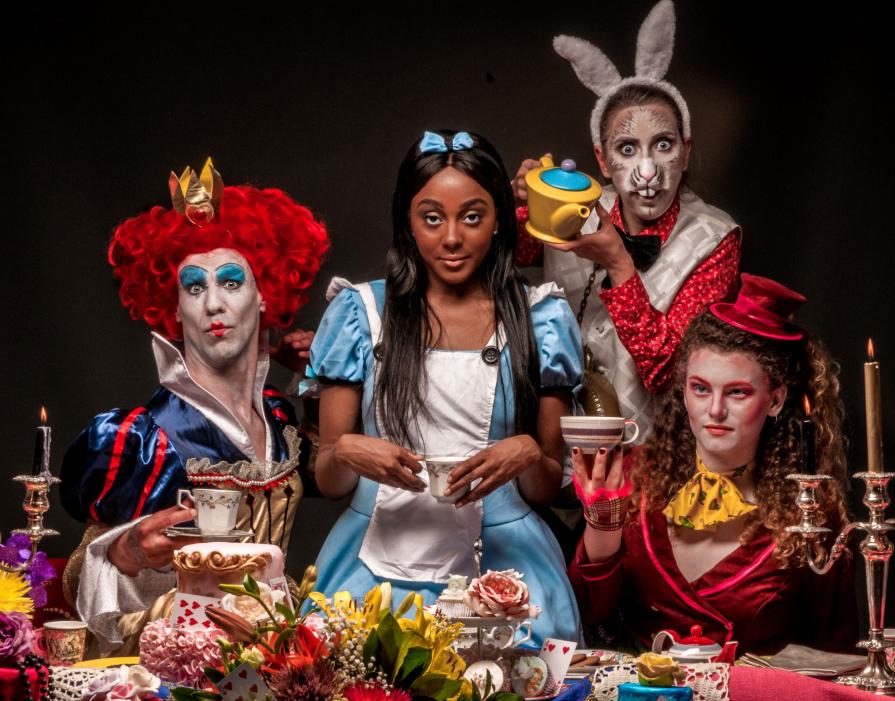 Alice in Wonderland - Tea Party