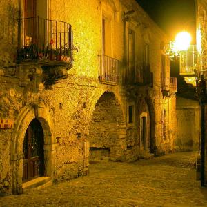 Italy. Calabria. Gerace history of stones (2)