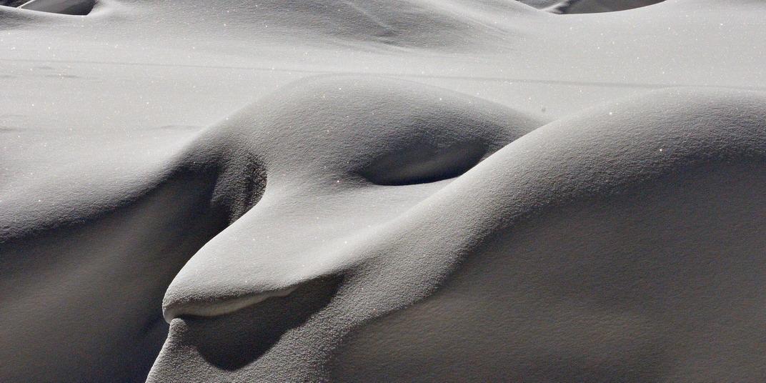 Italy. Val d'Aosta. White and his reflexes