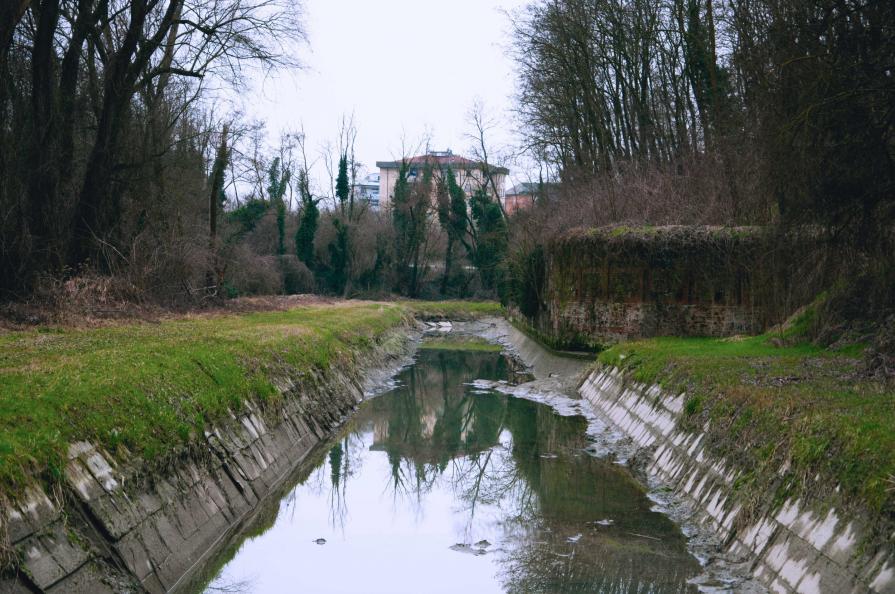 Riflesso del cammino verso casa