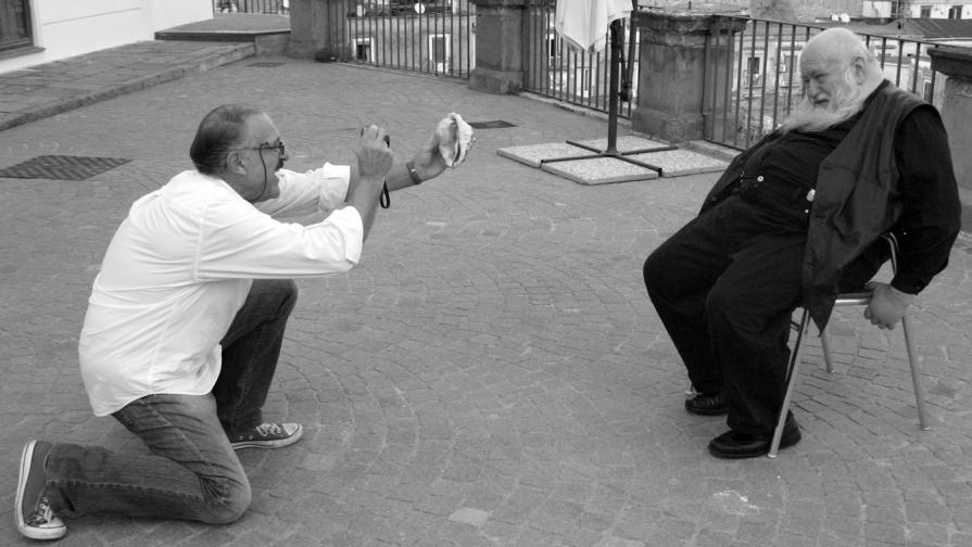 Augusto De Luca, fotografa Hermann Nitsch.