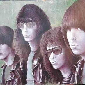 " Hey Ho , Let's Go !!! THE RAMONES 