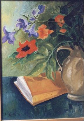 Vaso di fiori con libro