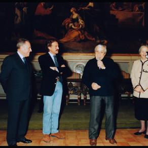 Il Presidente Carlo Azeglio Ciampi, Nilde Iotti, Sergio Bruni e il fotografo Augusto De Luca.