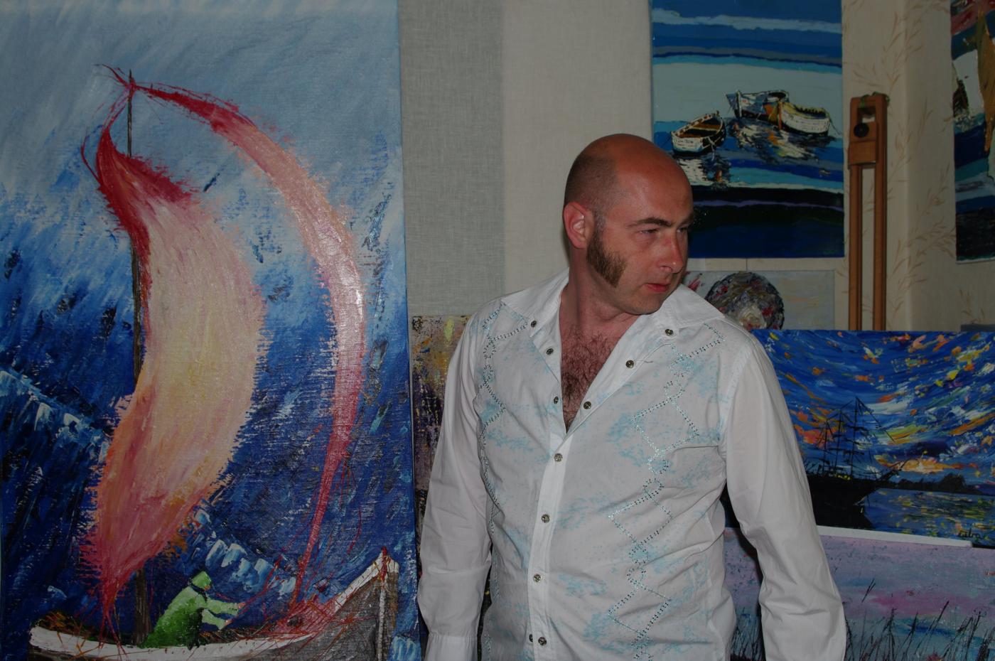 Marine expression of the artist Alik Vetrof. Exhibition Hall at the Vysotsky GALLERY