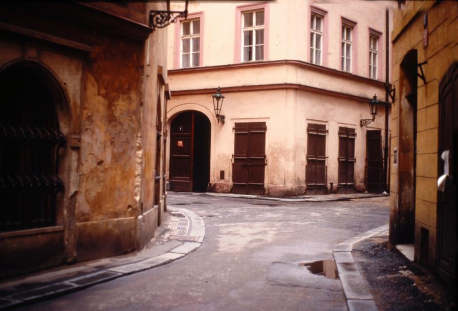 "Walking with Hrabal N° 6" - Prague (1990)