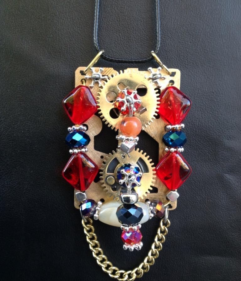  Collana steampunk