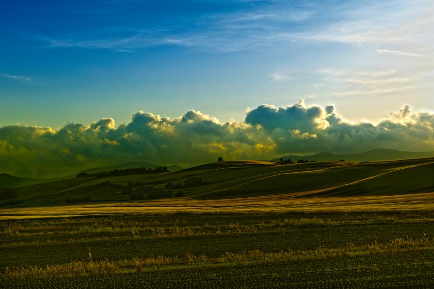 Tramonto sulle colline