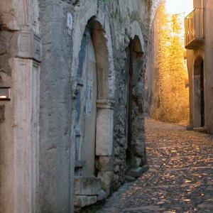 Italy. Calabria. Gerace history of stones (1)