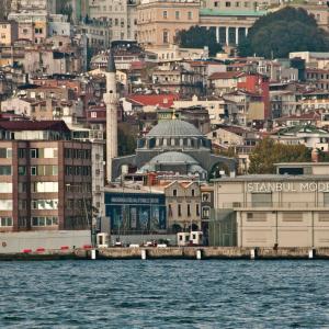 Turkey. Istanbul. Chaos and collapse 2/2